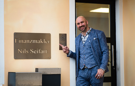 Nils Seifart - Immobilienbegleiter und Baufinanzierungsexperte - Hemer, Iserlohn & Dortmund