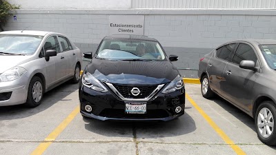 Photos of Nissan Vallejo