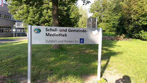 Schul- & Gemeindemediothek, Öffentliche Bücherei - Thumbnail