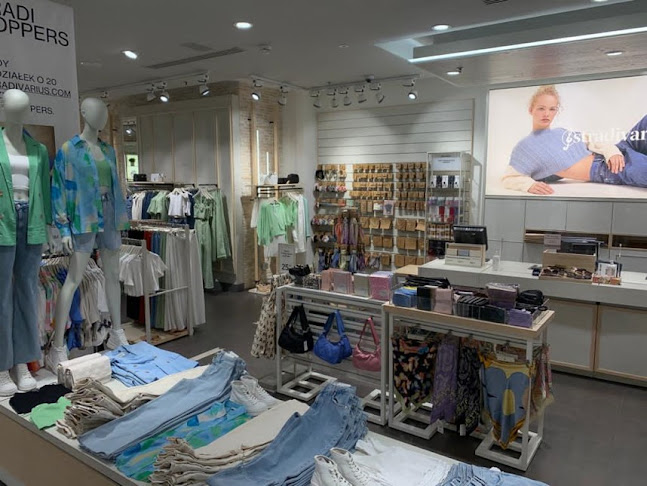 Opinii despre Stradivarius în Rybnik - Sklep odzieżowy