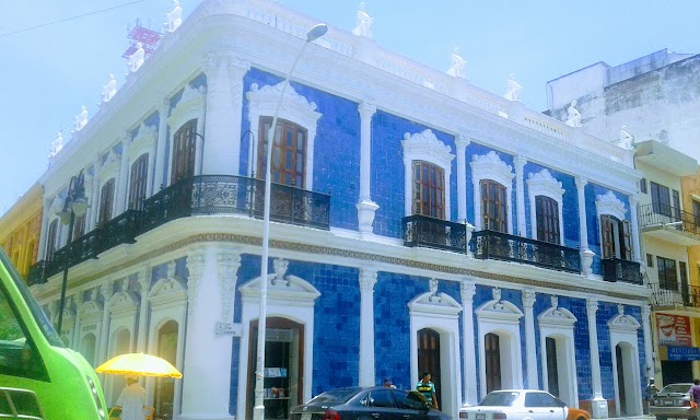 Casa De Los Azulejos