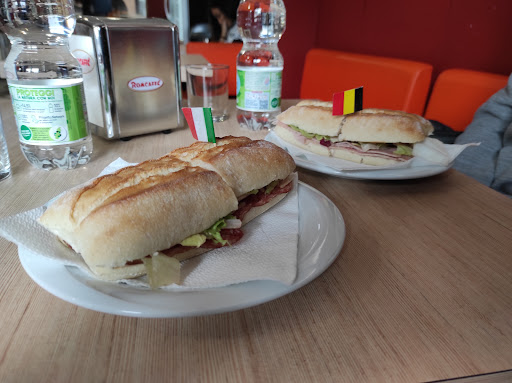 La pinta pizzeria pub Gallery - Italy