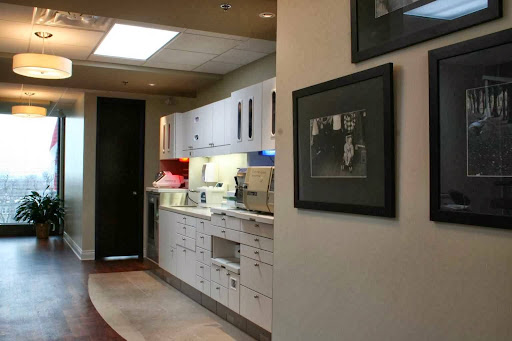 Douglas E Hamilton DDS - Visual