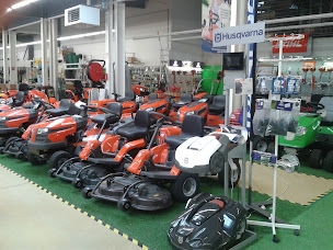 Photo n°4 de Oleon Motoculture St Germain Laprade à Saint-Germain-Laprade (Atelier de réparation de remorques)