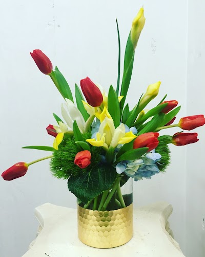 Photos of Bills Enchanted Flowers & Gift