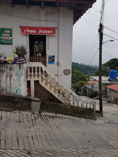 Fonda y abarrotes Pantepec