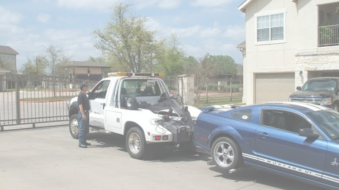 24/7 Towing Service