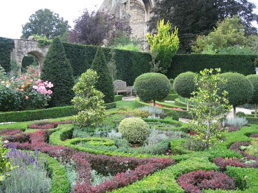 Abbey House Gardens Malmesbury