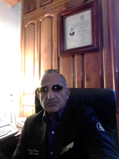 Dr. Navarrete - Thumbnail
