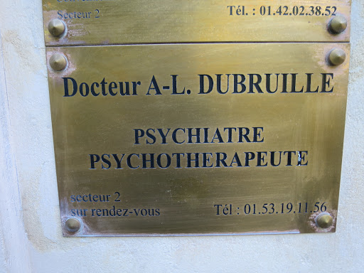 ANNE LAURE DUBRUILLE
