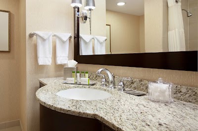 Photos of DoubleTree by Hilton Hotel Boston - Bedford Glen