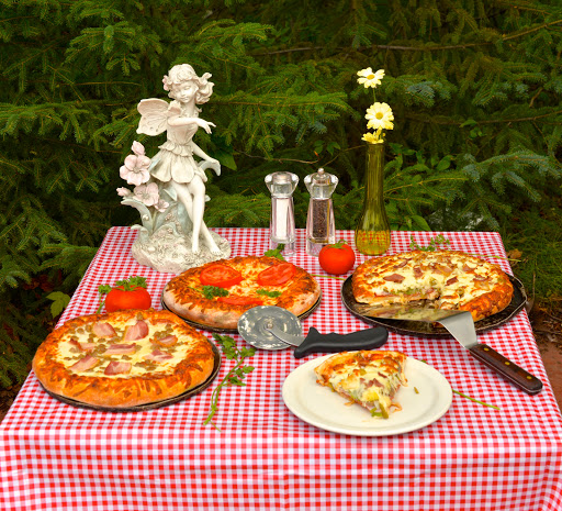 Creighton's Pizza Gallery - Canada