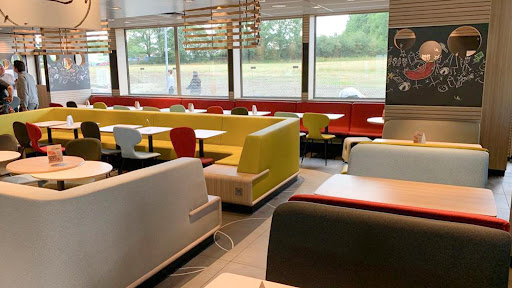 Photo 7 - Burger King