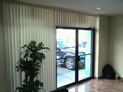 Photos of Closets y Mas (Cortinas, Puertas Plegables)