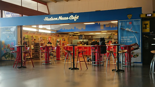 Hudson News Cafe
