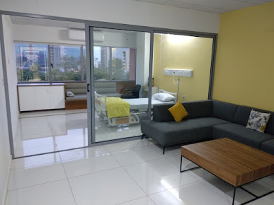 Af1qippoljzpckz6bjdx4tcibh1qbgzw6ylfvxmpq1mx=s387 K No