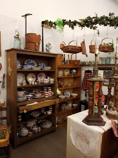 Traderbaker Flea Market Gallery - United States