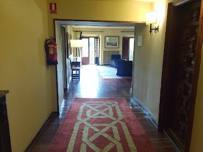 Photos of Parador de Le&oacute;n