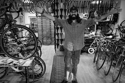 L'etape Cycles Fahrradladen Gallery - Spain