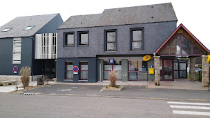 Photo n°1 de La Poste à Saint-Pantaléon-de-Larche (Poste)
