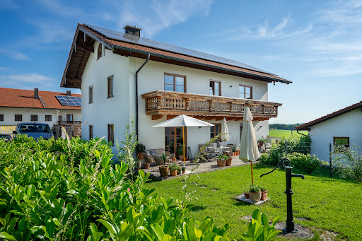 Tuscher Immobilien GmbH