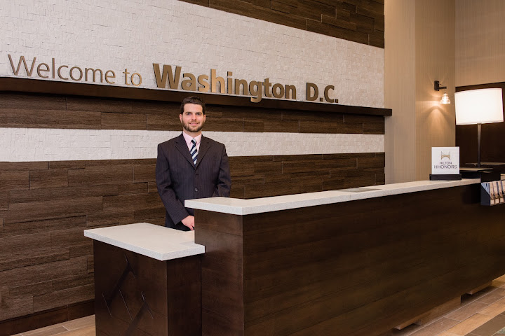 Hampton Inn & Suites Washington DC-Navy Yard by null