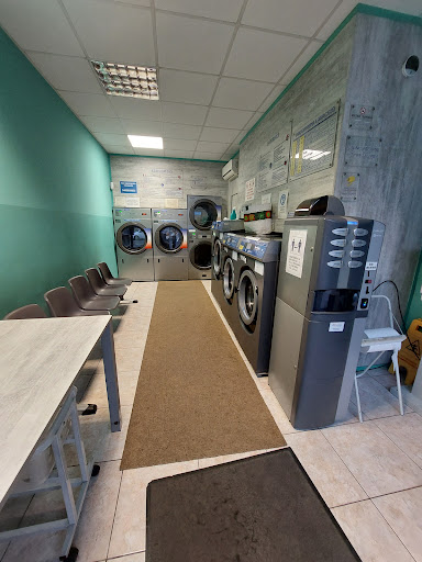 Lario Lavanderia Self Service - Thumbnail