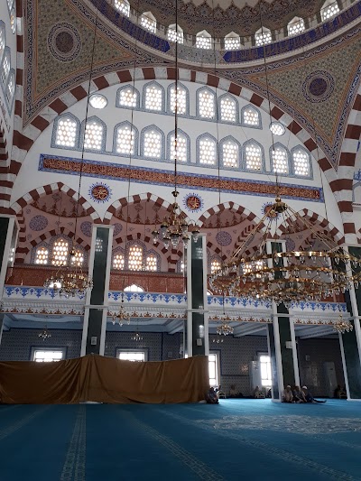 Photos of Abu Bakr Mosque