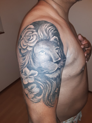 24 Hour Tattoo Piercing Maui - Thumbnail