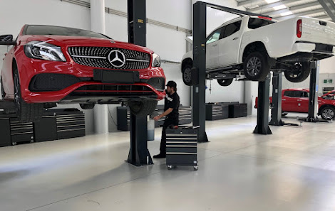 Keith Andrews Auto Centre - BYD, Jeep, RAM, Mercedes-Benz LCV, Fiat & Alfa Romeo Photo 2