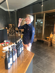 Photo n°11 de La Cave Laurent - SARL LA PART DES ANGES à Pont-Saint-Martin (Cave à vins)