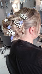 Photo n°2 de 2 Mèches Avec Vous à Le Folgoët (Salon de coiffure)