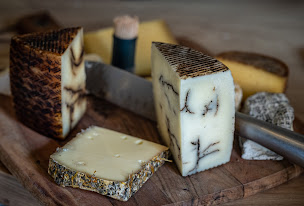 Photo n°27 de La fromagerie à La Tour-du-Crieu (Restaurant italien)