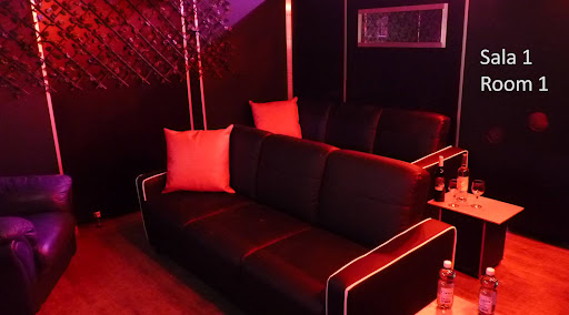 'El Sofa': Benidorm's Erotic Bar and Sex Cinema. - Thumbnail