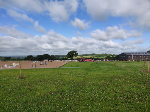 Chard Equestrian - Visual
