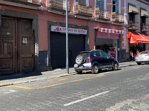 AMORES OFICIAL - Mexico