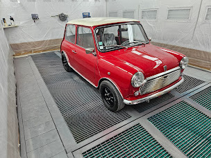 Photo n°5 de Atelier AJB à Argelès-sur-Mer (Service de réparation de pare-brise)