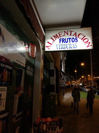 Alimentacion fruta verdura Logo