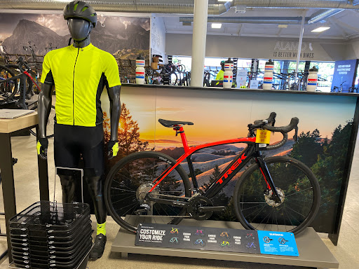 Trek Bicycle Alamo - Thumbnail