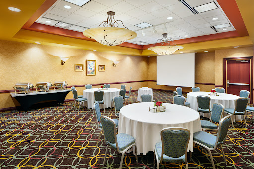 Embassy Suites by Hilton Hampton Convention Center - Thumbnail