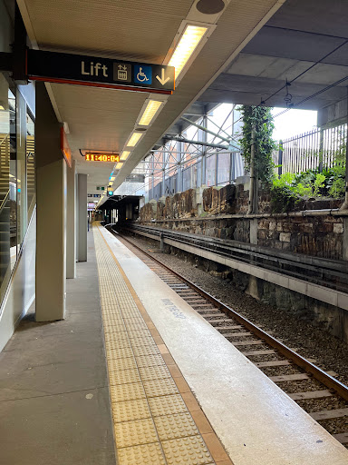 North Sydney railway station