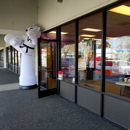 Han's World Class Taekwondo Academy. Mill Plain - Thumbnail