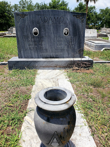 L'Unione Italiana Cemetery - Thumbnail