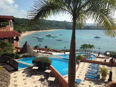Photos of Sos&uacute;a Bay Resort H&ocirc;tel