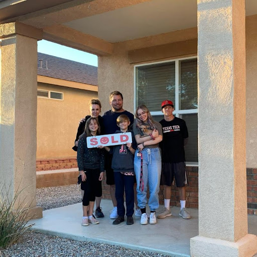 Tara Diaz - Realtor - Hardern and Associates - Thumbnail