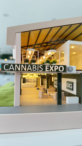 OG Lab - Cannabis​ Farm | The Largest Weed Shop of Koh Samui
