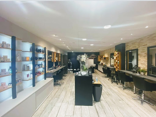 Mon salon by Melanie Gallery - France