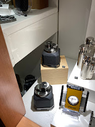 Photo n°13 de TABAC,CIGARETTES,CBD,CAVE A CIGARES ART ET FUMÉE AU CŒUR DU VILLAGE à Le Lavandou (Bureau de tabac)