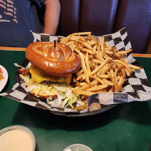Harmon's Pub - Visual