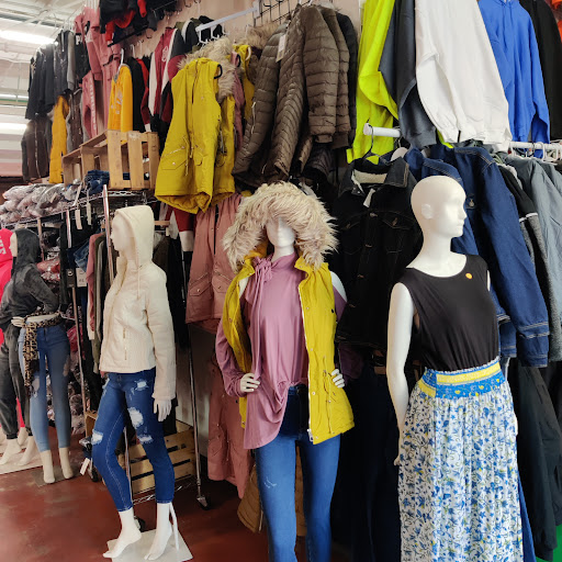 Coty's store - Visual